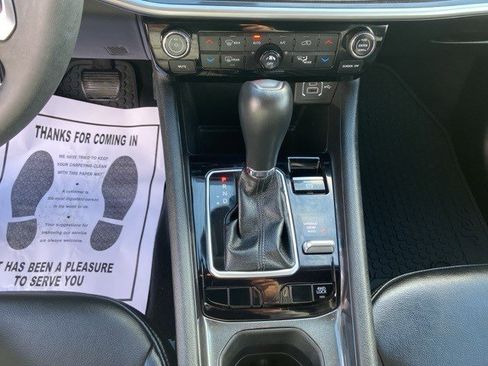 Certified 2023 Jeep Compass Latitude w/ Convenience Group image 17