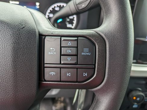 New 2025 Ford F550 4x4 Crew Cab image 19