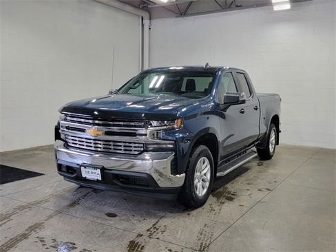 Used 2019 Chevrolet Silverado 1500 LT w/ All-Star Edition image 2