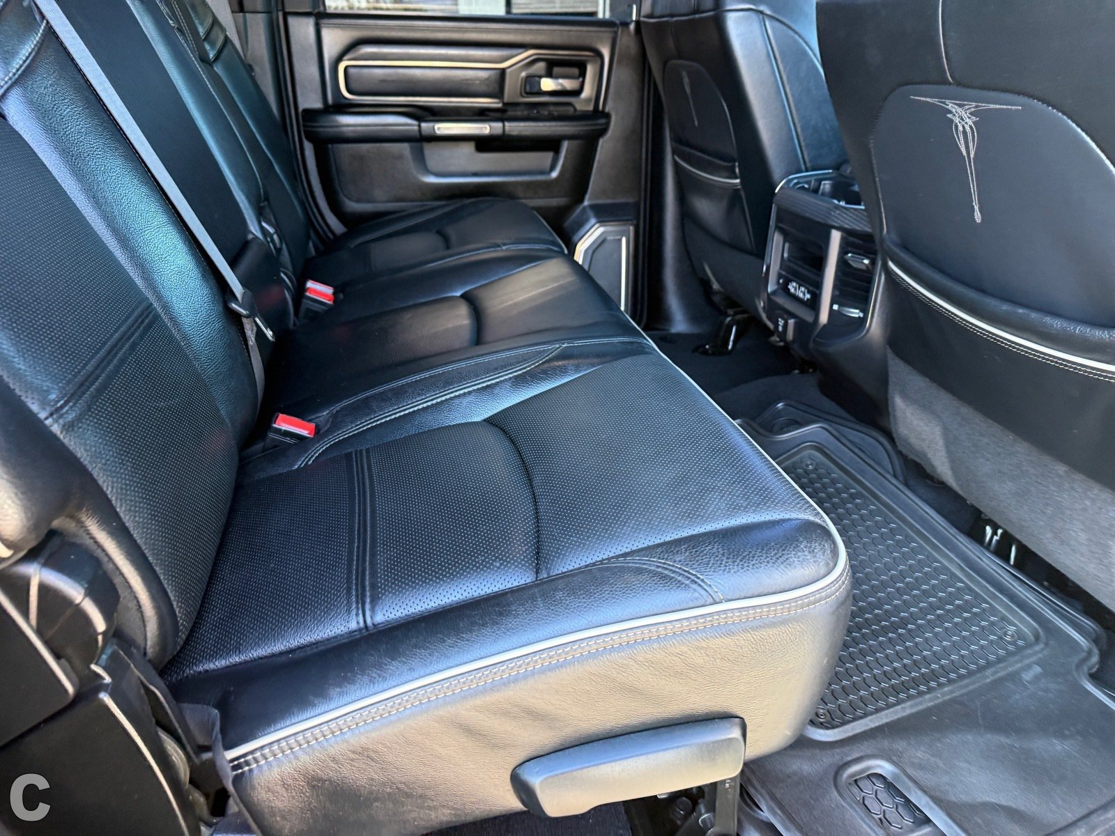 Used 2019 RAM 2500 Limited AWD/4WD image 14
