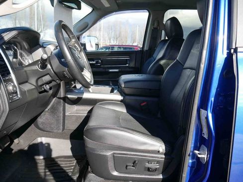 Used 2018 RAM 3500 Laramie image 33