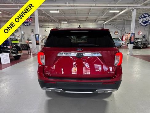 Used 2022 Ford Explorer XLT w/ Equipment Group 202A AWD/4WD image 4
