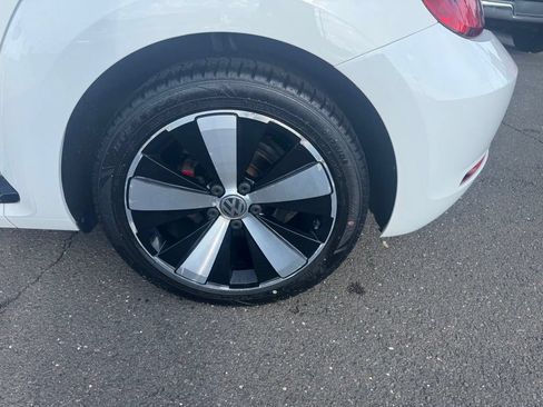 Used 2014 Volkswagen Beetle R-Line FWD image 16
