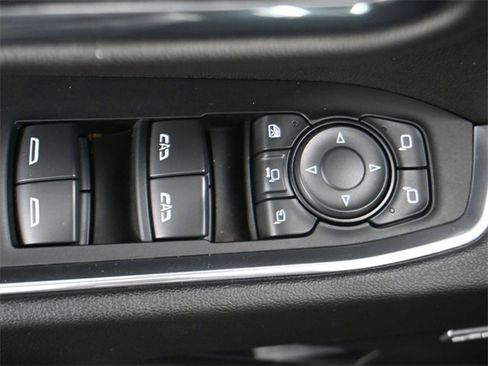 Used 2024 Chevrolet Silverado 3500 LTZ w/ LTZ Convenience Package image 8