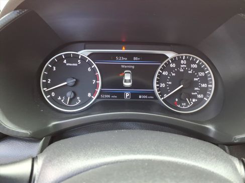 Used 2024 Nissan Sentra SV FWD image 24