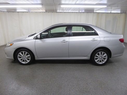 Used 2009 Toyota Corolla XLE FWD image 4