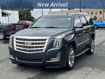 Used 2019 Cadillac Escalade Luxury w/ LPO, Radiant Package