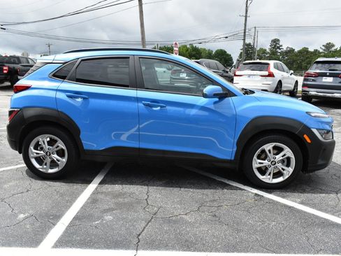 Used 2022 Hyundai Kona SEL w/ Cargo Package FWD image 5