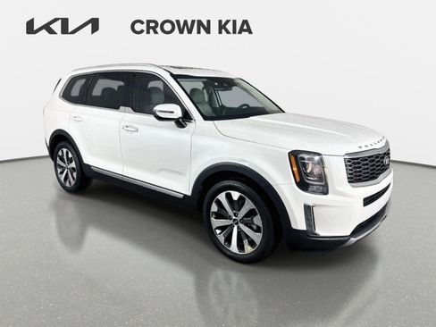 Used 2020 Kia Telluride EX w/ EX Premium Package FWD image 3