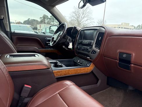 Used 2016 Chevrolet Silverado 1500 High Country w/ High Country Premium Package image 24