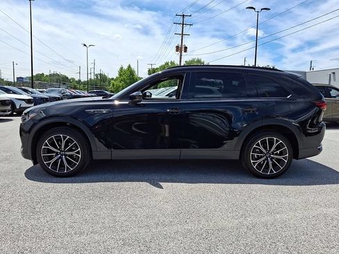 Certified 2025 MAZDA CX-70 Plug-In Hybrid w/ Premium Plus AWD/4WD image 4
