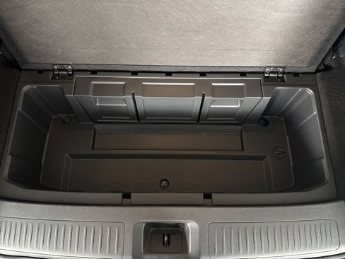 Certified 2025 INFINITI QX60 Luxe image 9