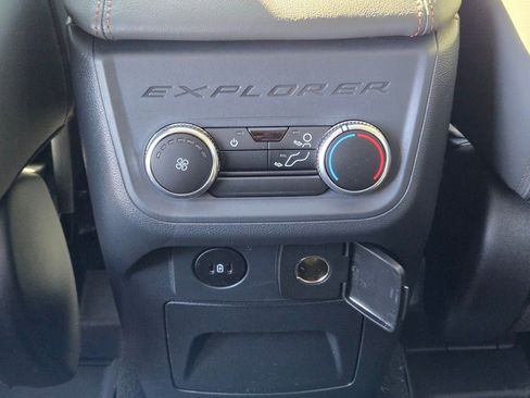 New 2026 Ford Explorer Active w/ Active Comfort Package image 8