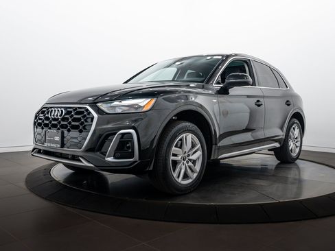 Certified 2023 Audi Q5 2.0T Premium w/ Convenience Package AWD/4WD image 6