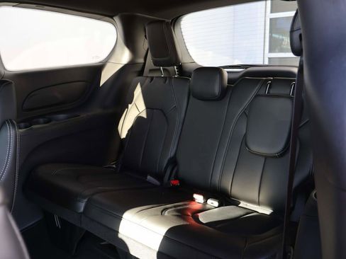 New 2026 Chrysler Voyager LX FWD image 11