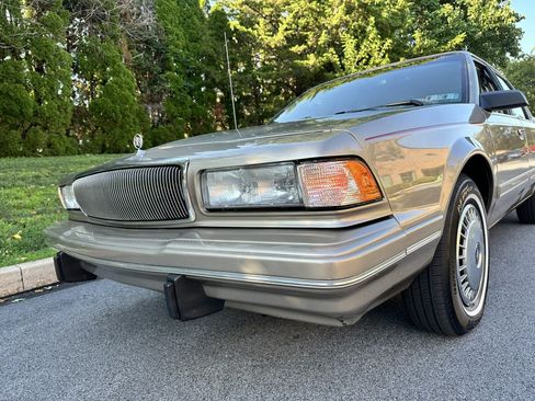 Used 1996 Buick Century Sedan FWD image 55