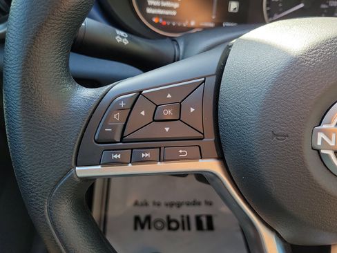 Used 2025 Nissan Versa SV w/ Trunk Package FWD image 23