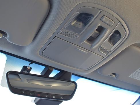 Used 2022 Hyundai Ioniq Limited FWD image 20