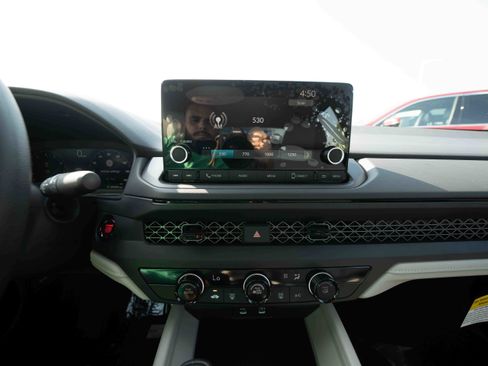 New 2025 Honda Accord LX image 17