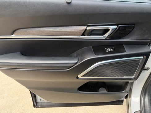 Used 2022 Kia Telluride SX w/ Nightfall Edition Package image 23