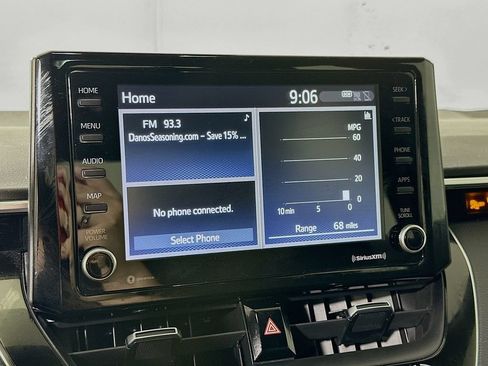 Used 2022 Toyota Corolla SE FWD image 25