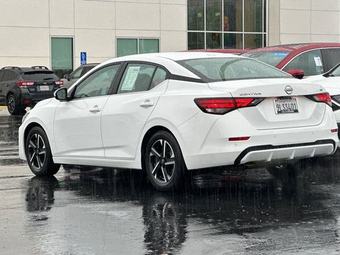 Used 2024 Nissan Sentra SV image 5