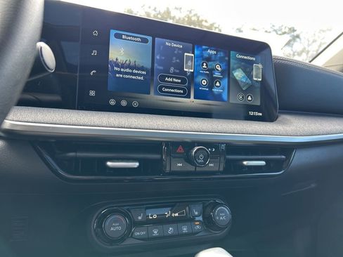 New 2026 Nissan Kicks SV w/ SV Premium Package FWD image 31