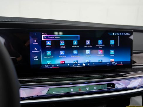 New 2026 BMW 750e xDrive w/ Executive Package image 35