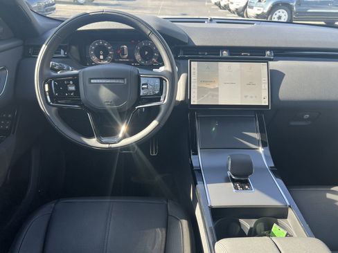 New 2025 Land Rover Range Rover Velar Dynamic SE image 10