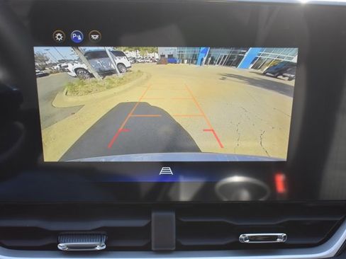 New 2026 Chevrolet Equinox LT image 24