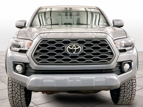 Used 2020 Toyota Tacoma TRD Off-Road image 4