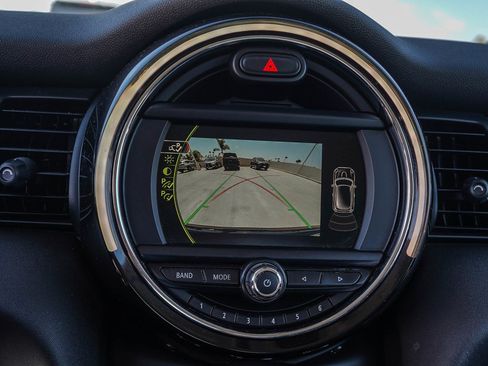 Used 2018 MINI Cooper S FWD image 15