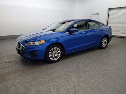 Used 2019 Ford Fusion S FWD image 2