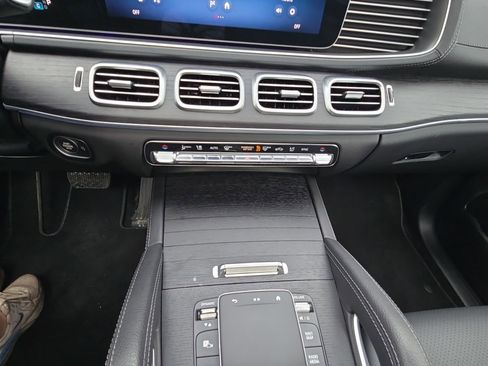 Certified 2025 Mercedes-Benz GLS 450 4MATIC image 13