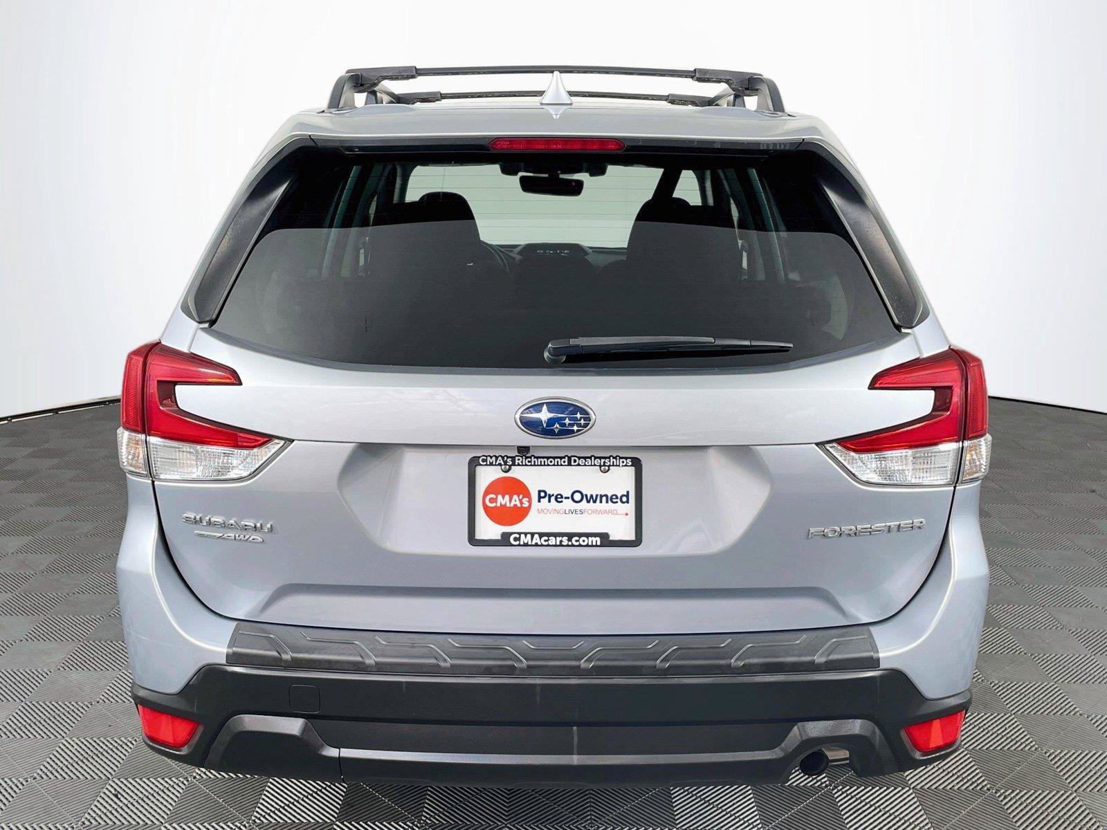 Used 2020 Subaru Forester Premium AWD/4WD image 7