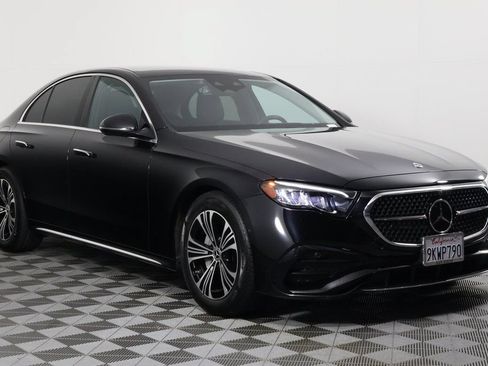 Used 2024 Mercedes-Benz E 350 4MATIC Sedan image 3