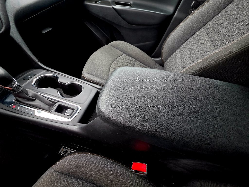 Used 2024 Chevrolet Equinox LT FWD image 37