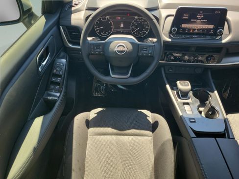 New 2026 Nissan Rogue SV FWD image 18