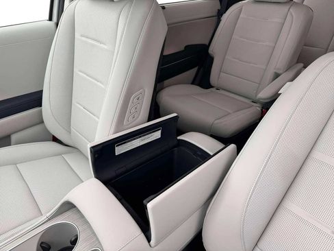 New 2026 Hyundai Palisade Calligraphy FWD image 19