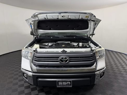 Used 2014 Toyota Tundra SR5 w/ TRD Off Road Package AWD/4WD image 40