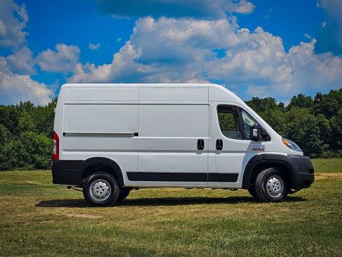 Used 2019 RAM ProMaster 1500 FWD image 2