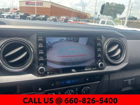 Used 2020 Toyota Tacoma TRD Sport w/ TRD Premium Sport Package AWD/4WD image 17