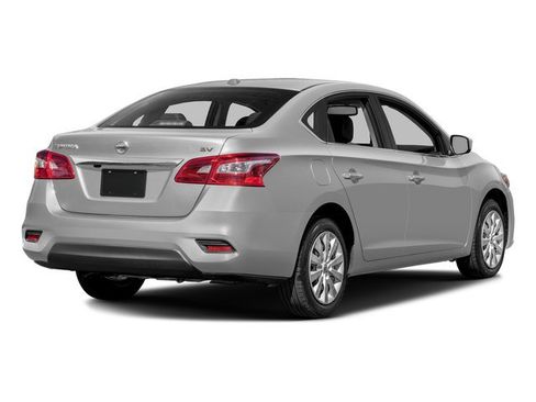 Used 2018 Nissan Sentra SV FWD image 2