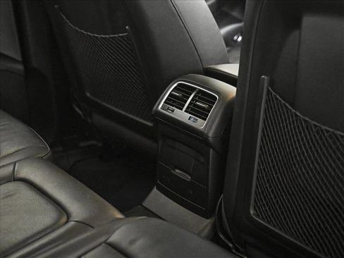 Used 2016 Audi Q5 2.0T Premium image 18