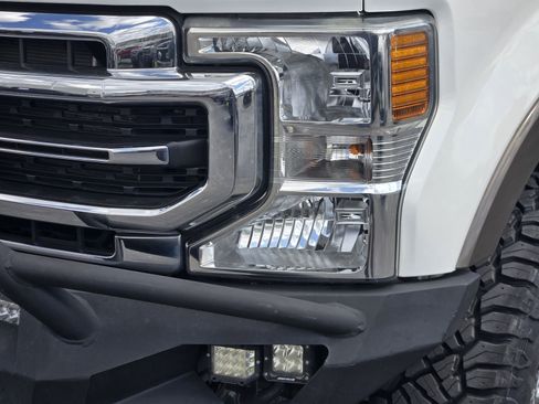 Used 2022 Ford F250 Lariat w/ Lariat Value Package image 9