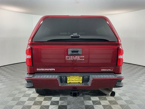 Used 2018 GMC Sierra 2500 Denali w/ Duramax Plus Package AWD/4WD image 5