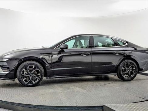 Used 2025 Hyundai Sonata SEL FWD image 3