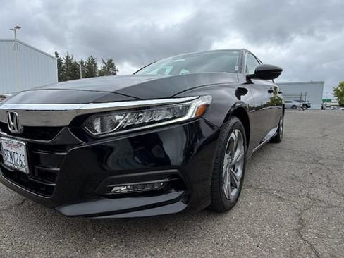 Used 2018 Honda Accord EX-L image 9