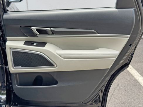 Used 2024 Kia Telluride S w/ S Sunroof Package FWD image 46