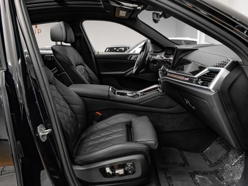 Used 2025 BMW X6 xDrive40i w/ Climate Comfort Package AWD/4WD image 37